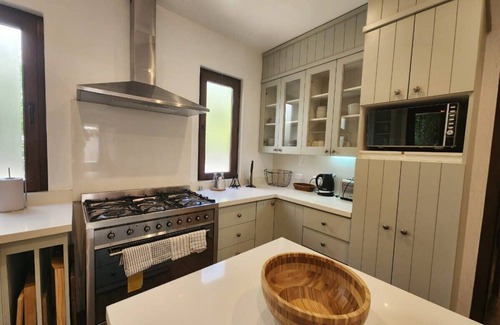 Cachagua House | HOM | Casa con Piscina y Parrilla Casapueblo 8PAX