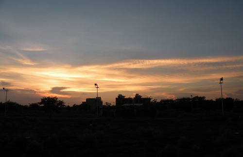 Jodhpur House | Home at the outskirts of Jodhpur along with small family car.