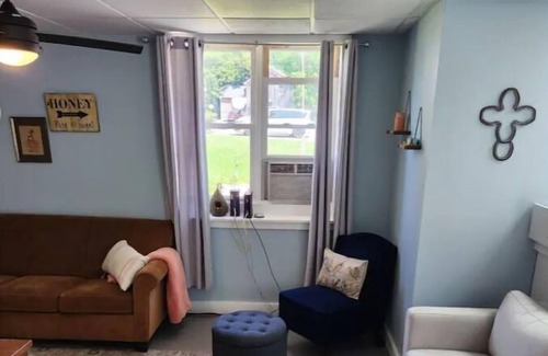 Crittenden House | Home Away close to Darien Lake