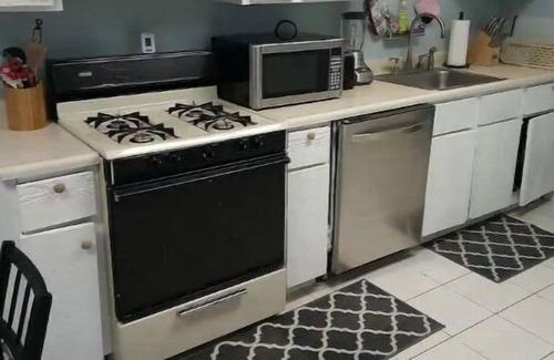 Crittenden House | Home Away close to Darien Lake