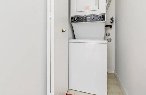 Scarborough Condo | Home Away from Home-1 Bedroom Condo In Toronto