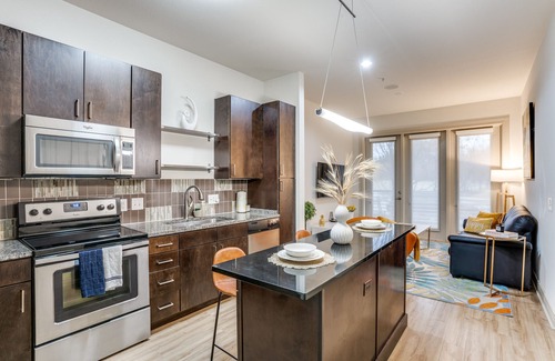 Addison Apartment | Home Away From Home 1BDR Apartment