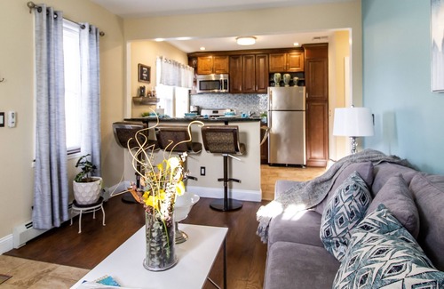 Vauxhall Apartment | HOME AWAY FROM HOME, 2Bedroom 2Bath w/Free Parking