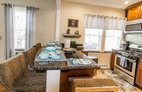 Vauxhall Apartment | HOME AWAY FROM HOME, 2Bedroom 2Bath w/Free Parking