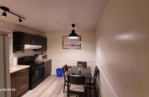 Fort Gary House | Home away from home - 6 bedroom fantastic bungalow