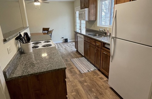 Neosho House | Home Away From Home on Ridgewood Road