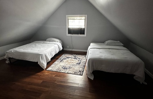 Dumont House | Home away from home
