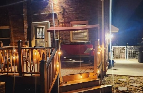 Wyandotte House | Home Away from Homen2-bedroom house in nice Wyandotte with AC, WiFi
