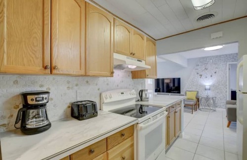 Lighthouse Point House | Home Away From Home in Paradise