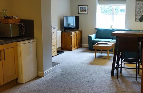 Bircotes House | Home Farm & Lodge