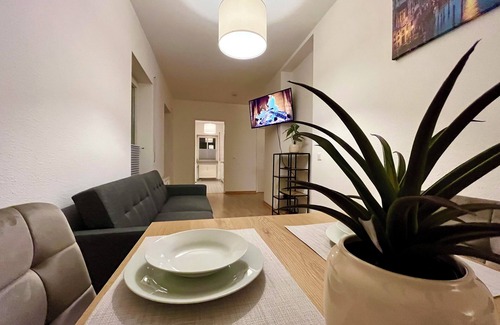Plagwitz Apartment | Home feeling in Leipzig Lindenau incl. parking space