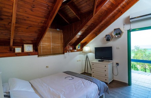 Vered Hagalil Apartment | Home for Air -- 9 minutes from sea of Galilee