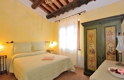 Sant'Anatolia di Narco House | Home holiday with swimming pool near Spoleto, Norcia and Assisi