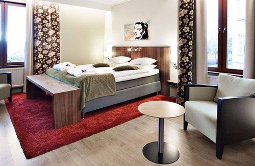 Trollhattan Hotel | Home Hotel Kung Oscar - Dinner included