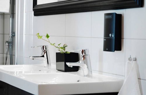 Sandviken Hotel | Home Hotel Smedjan - Dinner included