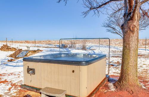 Cedar Valley House | Home in Cimarron National Golf Club with Hot Tub!