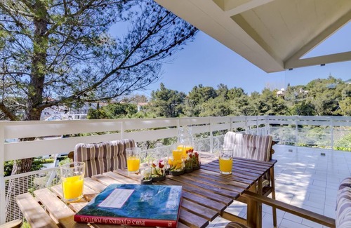Estoril House | Home in Estoril - House 79