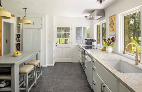 Rhinebeck House | Home in Rhinebeck w/sauna and hot tub on 50 acres
