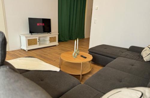 Minden Apartment | Home Inn Apartments - 203