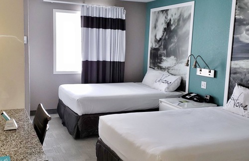 Medicine Hat Hotel | Home Inn Express - Medicine Hat