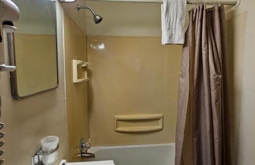 Abbotsford Hotel | Home Motel Abbotsford