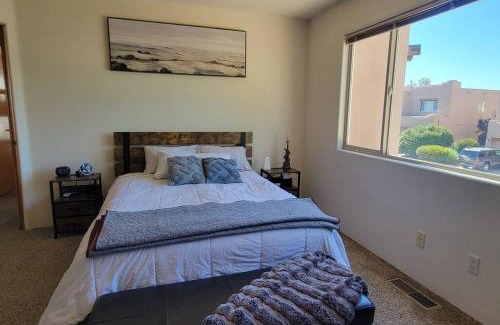 Northeast Heights House | Home near Balloon Fiesta Park!