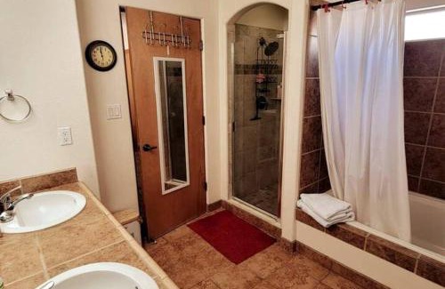 Northeast Heights House | Home near Balloon Fiesta Park!