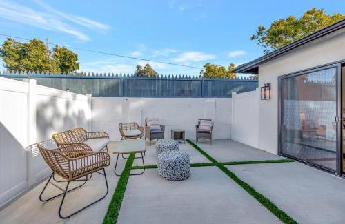 North Hollywood House | Home next to Universal and Hollywood LA