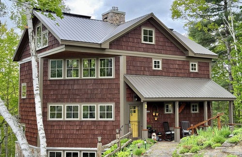 Jackson House | Home on Black Mountain, Amazing Foliage Views, FUN, Private yet Convenient