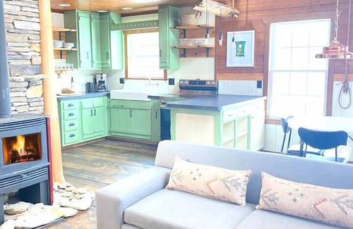 Cedarville Cabin | Home ON Lake Huron~Close to Mackinac Isl~ATV Trail