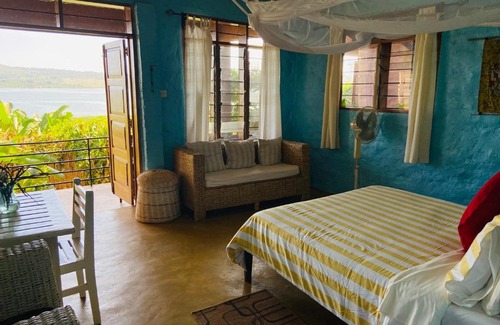 Jinja Apartment | Home On The Nile water front Cottage