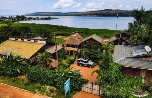 Jinja Apartment | Home On The Nile water front Cottage