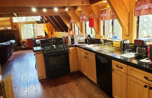 Bear Valley House | HOME RUN - Experience Year-Round Bliss at our Bear Valley Ski Retreat!