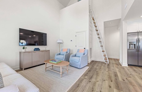 Youngsville House | Home Run House | King Bed + Loft | Sports Complex