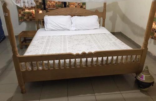 Jinja Bed & Breakfast | Home stay studio 62 Guesthouse