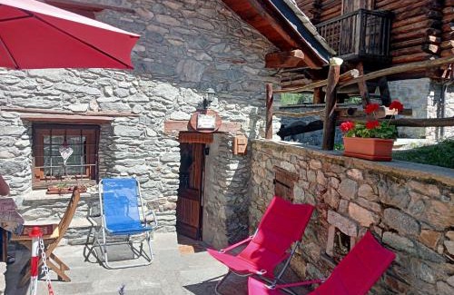 Antey-Saint-Andre Ski Chalet | Home Sweet Home