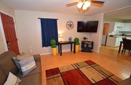 Kingsville House | Home Sweet Home - Peace, Love, & Enjoy