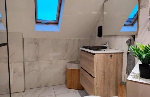 Wasselonne Apartment | Home Sweet Home WiFi, TV Access, Strasbourg 25min
