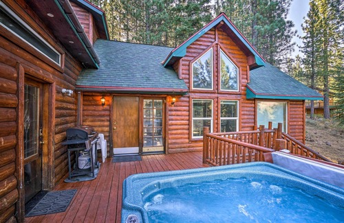 Country Club Estates Cottage | Home w/Indoor Pool in South Lake Tahoe!
