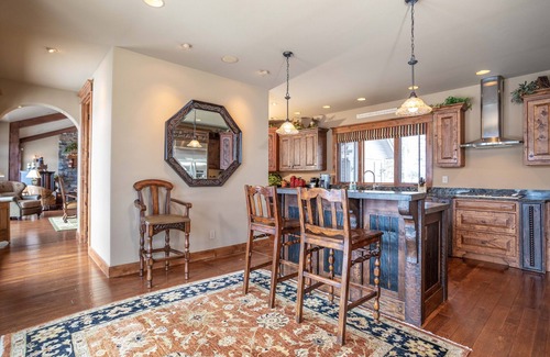 Kalispell House | Home w/private dock on Flathead River, hot tub & fireplaces - Flathead River Luxury Retreat