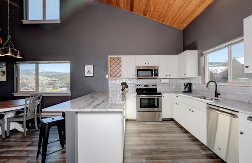 Big Sky House | Home w/private hot tub & fireplace close to Town Center & Resort - Mountain to Meadow Ski Chalet
