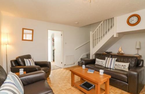 Wyke Regis House | Home Waters
