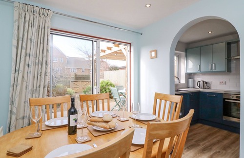 Wyke Regis Cottage | Home Waters