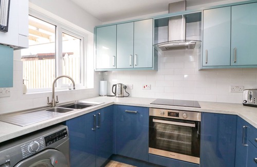 Wyke Regis Cottage | Home Waters