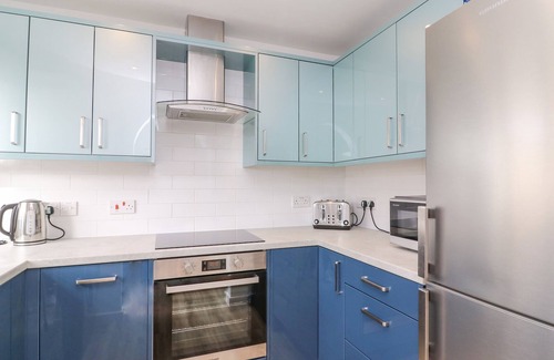 Wyke Regis Cottage | Home Waters