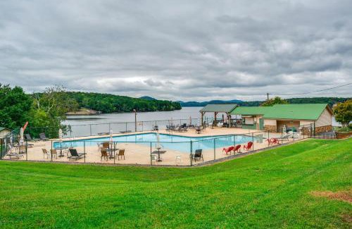 Mount Gilead House | Home with Decks and River Access in Mt Gilead!