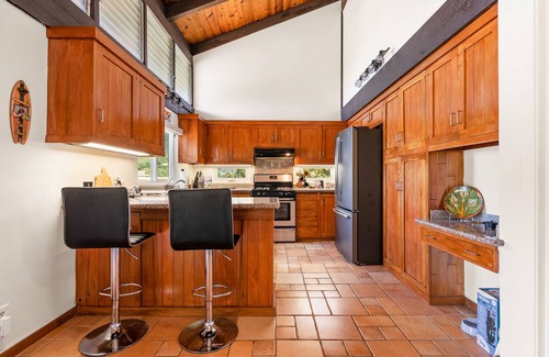 Hawaii Kai House | Home with ocean views, studio, large lanai, koi pond, washer/dryer