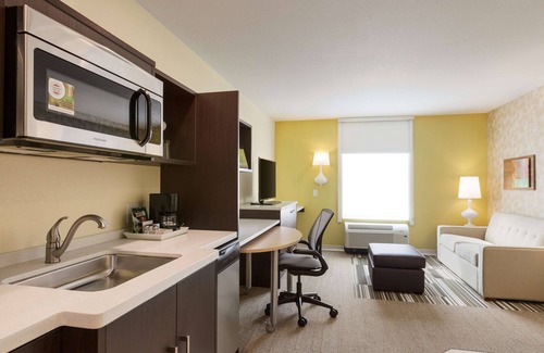 Austintown Hotel | Home2 Suites by Hilton Youngstown West/Austintown