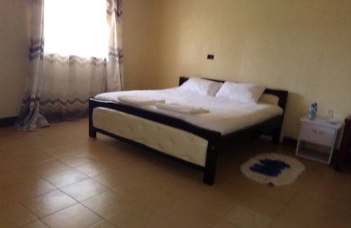 Viwanda Hotel | Homebase Gardens Room 2