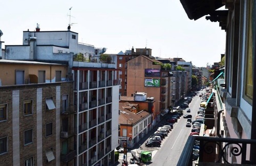 Casoretto Apartment | HomeLovers Warm and Cosy Flat Lambrate metro